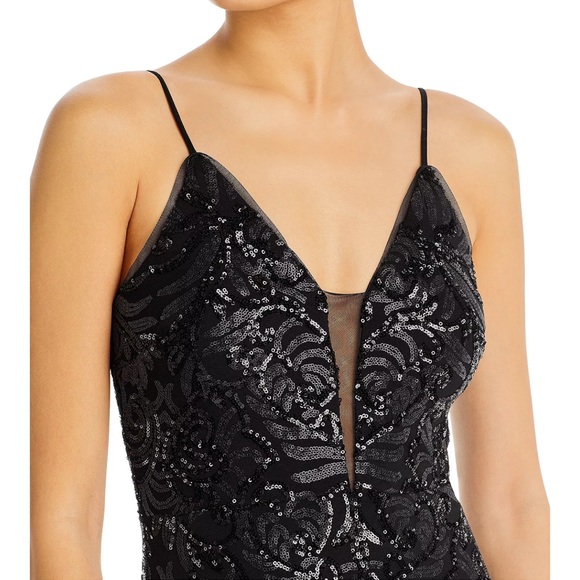 Black sequins Bloomingdale’s prom dress, size: 2 but can fit as a 0 - Picture 3 of 5